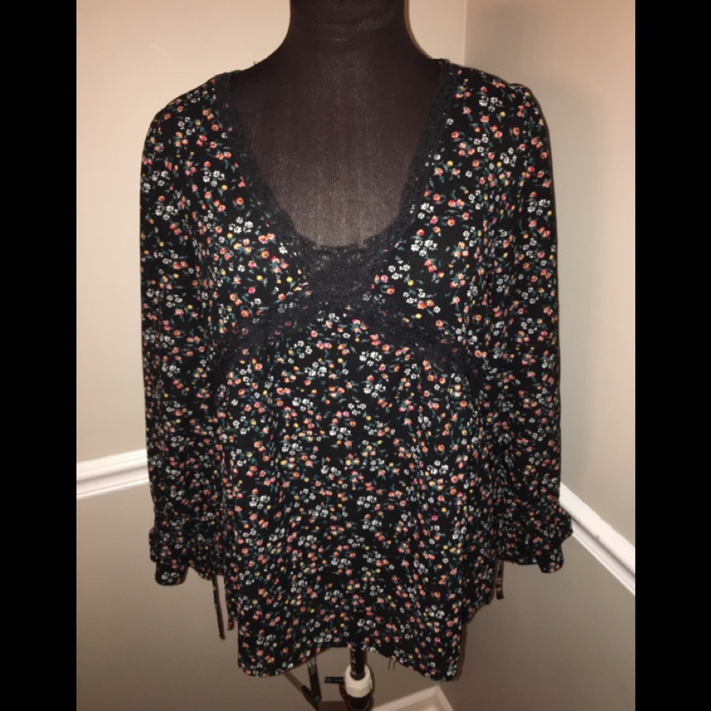 Lauren Conrad boho style blouse sz L